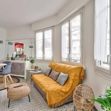 Апартаменты L29 Lenval At 1min Walk To Sea Front Ac Balcony *